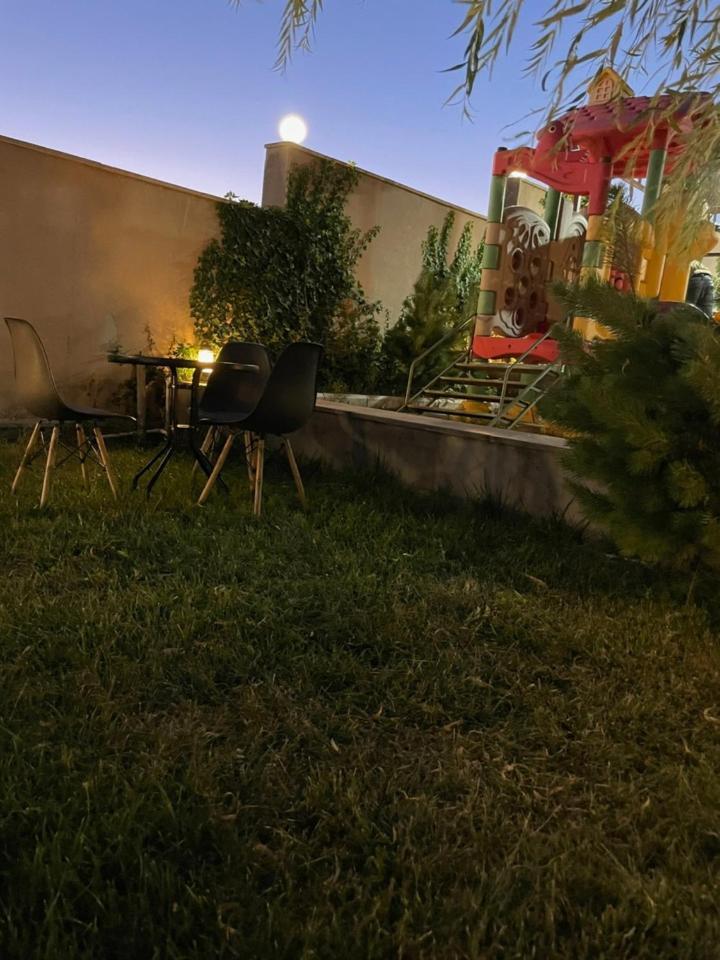 Decca Hotel Yerevan Luaran gambar