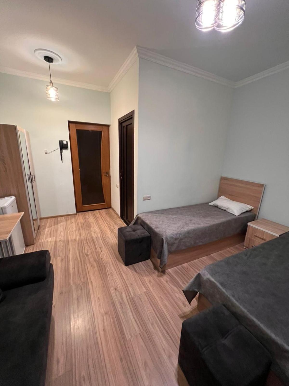 Decca Hotel Yerevan Luaran gambar